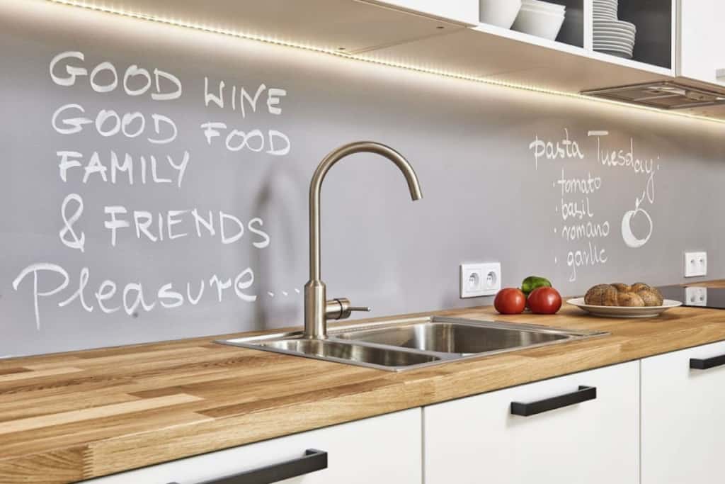 idea dekorasi dapur tanpa kabinet atas